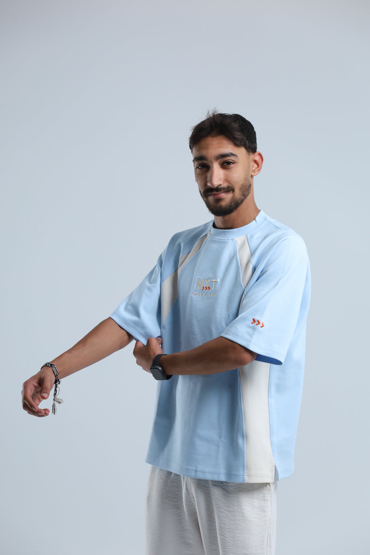 MOVE 02 - Raglan Tee