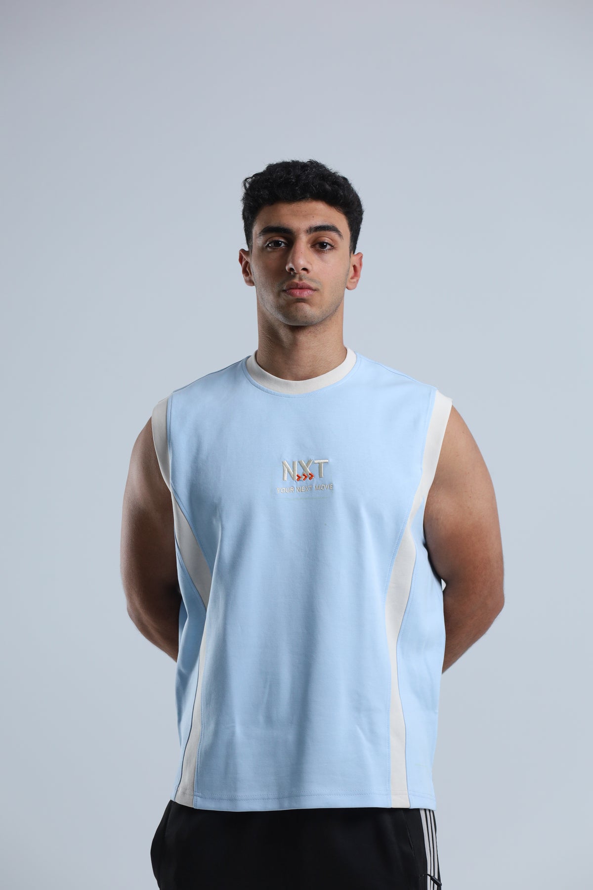 MOVE 03- sleeveless shirt