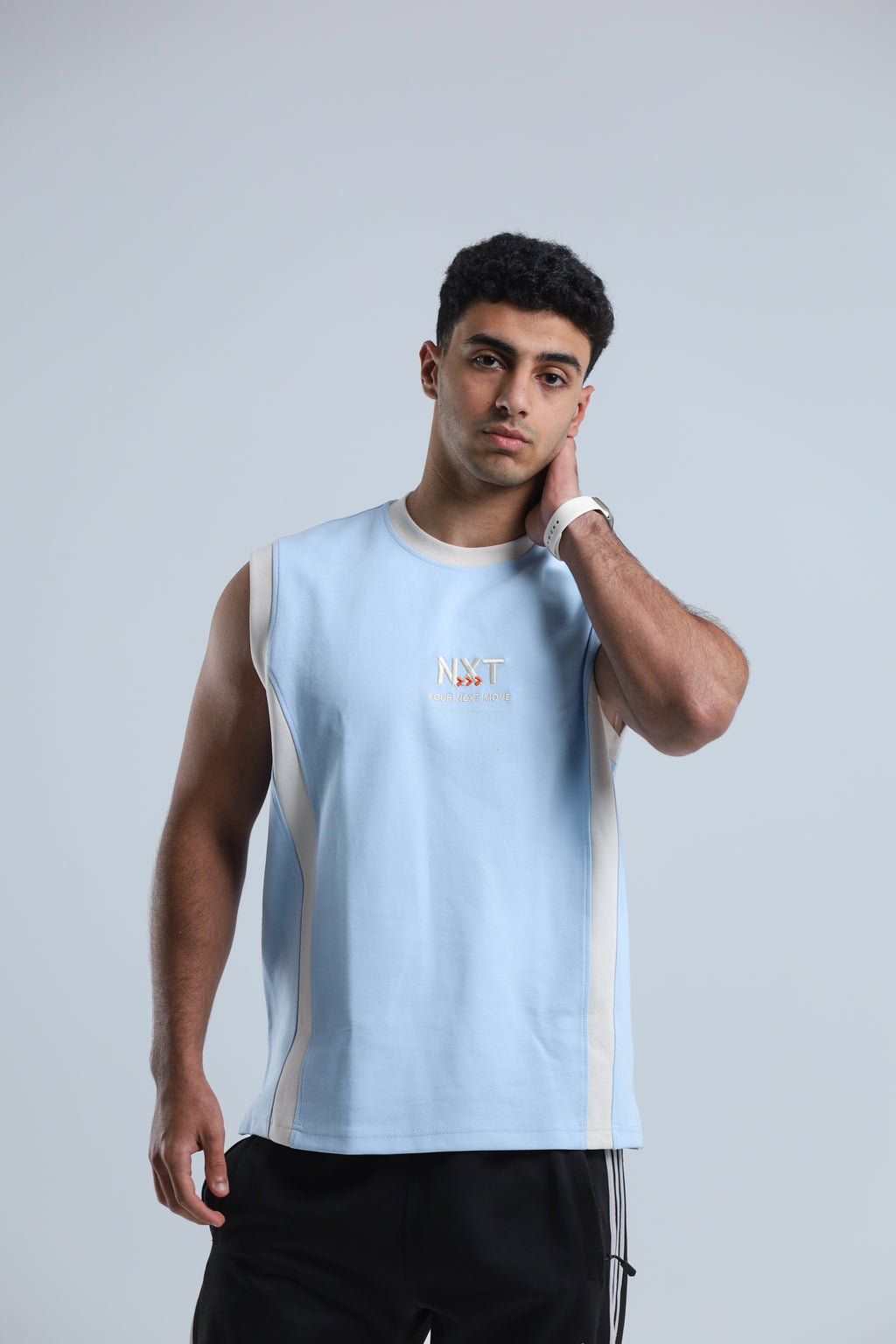 MOVE 03- sleeveless shirt
