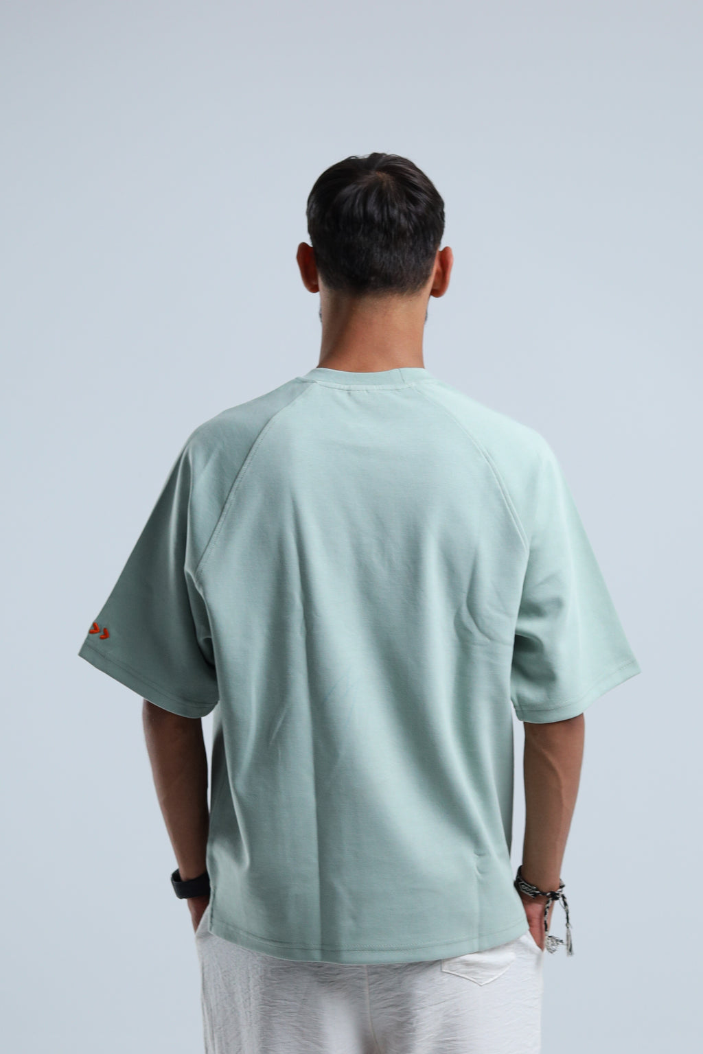 MOVE 01 - Raglan Tee