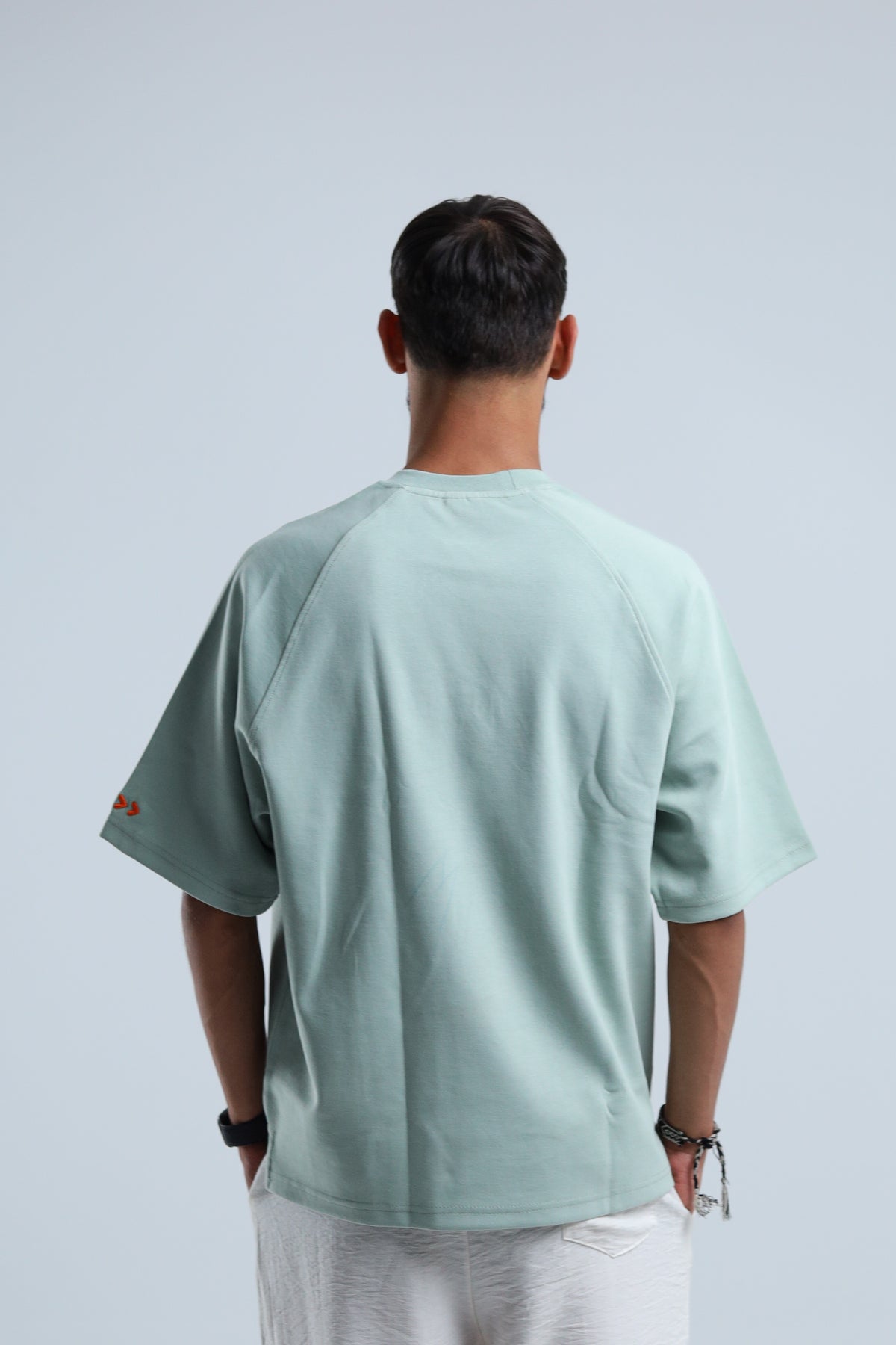 MOVE 01 - Raglan Tee