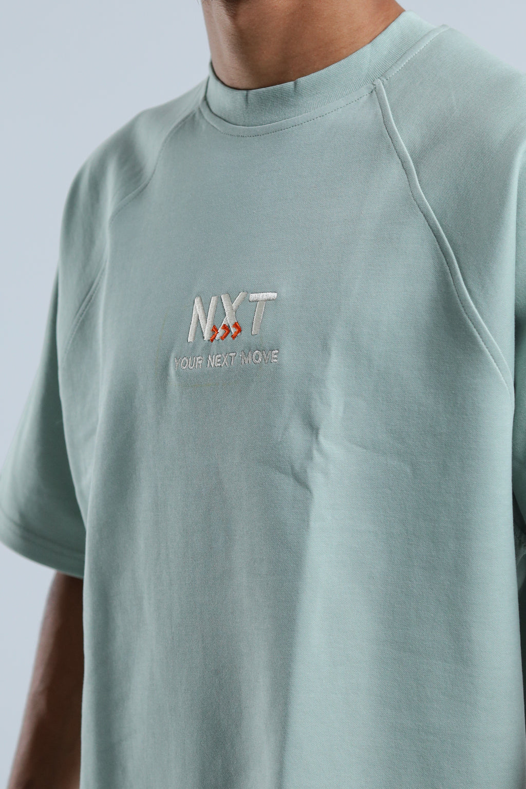 MOVE 01 - Raglan Tee