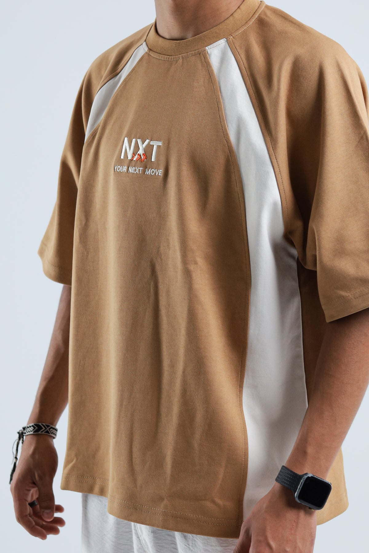 MOVE 02 - Raglan Tee